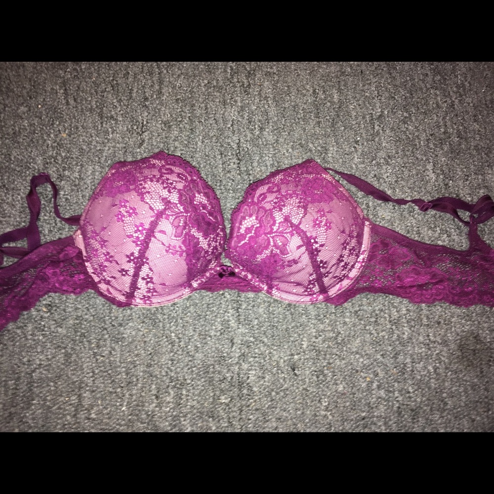Victoria secret bra size 34C